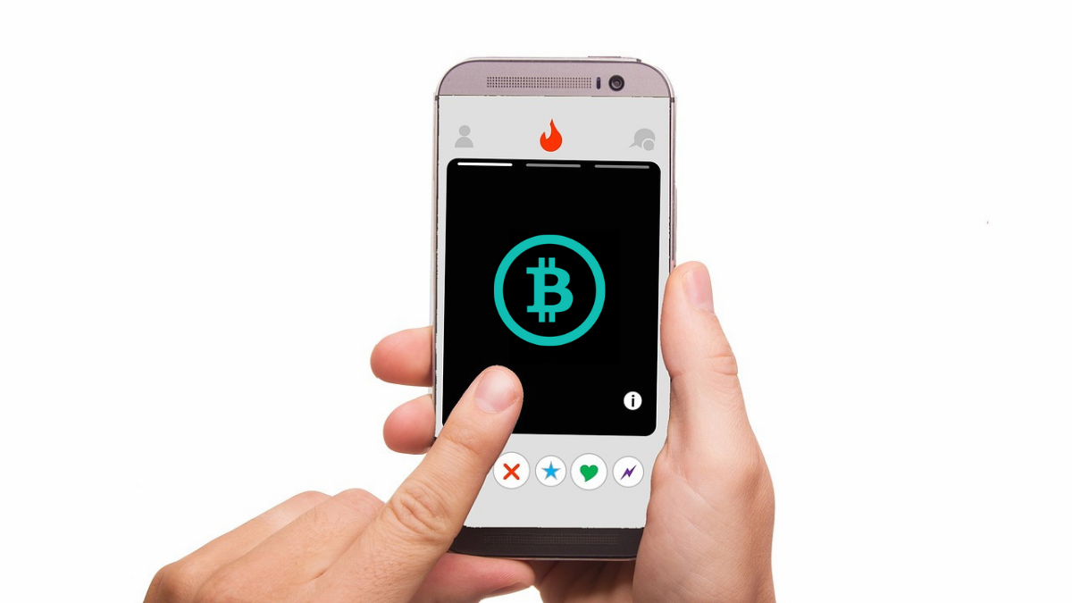 AFP invierten en cryptos y ya puedes pagar Tinder con Bitcoin Post feature image